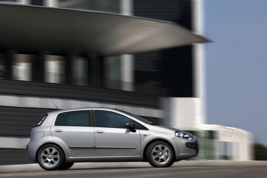  Fiat Punto Evo 2009 года  (фото 19 из 45)